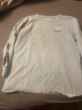 Simply Southern Light Blue Long-Sleeve Shirt with Turtle Sleeve youth large